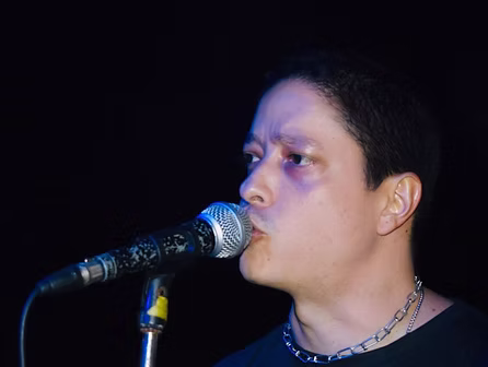 Dany Artificial en vivo.