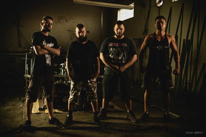 GrooveDeath: Banda estreia oficialmente lyric vídeo de Sangue Negro
