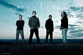 APOTEOM: gravadora negociando licenciamento do novo álbum