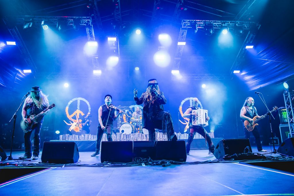 Korpiklaani: confira o novo single “Krystallomantia”