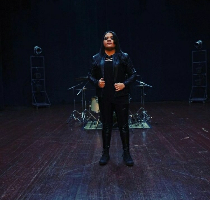 JANAINA MELO: finalizadas gravações do videoclipe do seu terceiro single