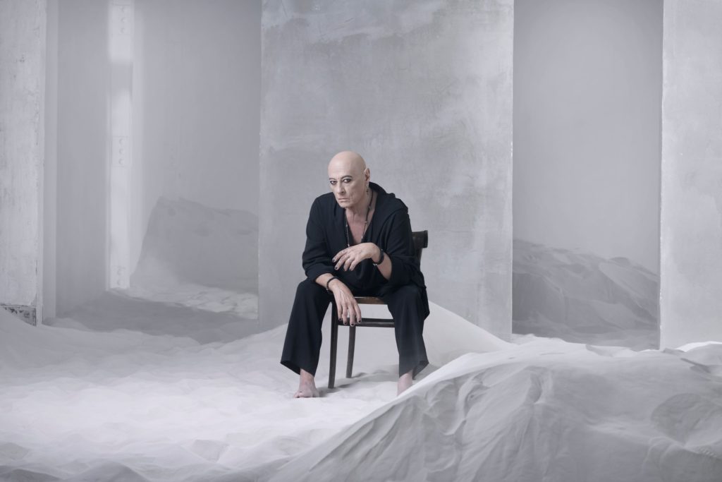 JOE LYNN TURNER culpa RICHIE BLACKMORE por não haver reunião do RAINBOW