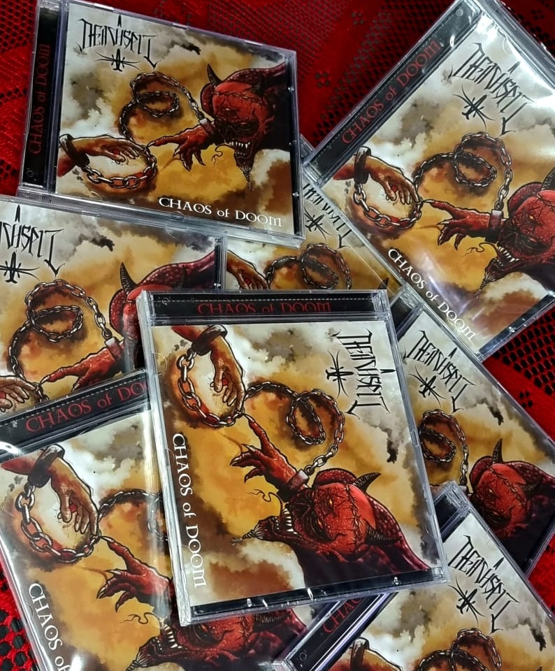 DEATHSPIT: mídias físicas do seu primeiro álbum disponíveis para compra