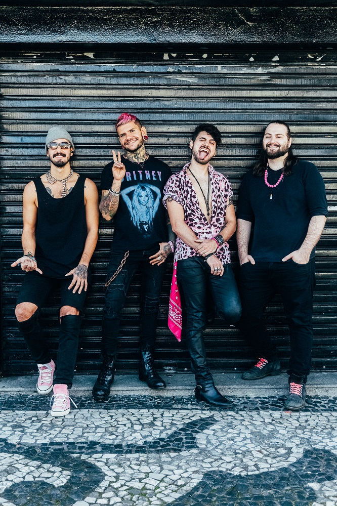 No esquenta para novo álbum, ELECTRIC MOB lança bootleg oficial “Better Live Than Never”