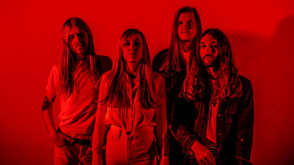 BLUES PILLS: DE MALAS PRONTAS RUMO AO BRASIL