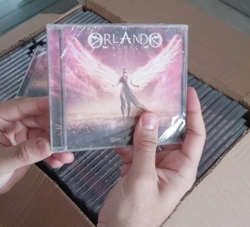 ORLANDO PACHECO: músico recebe mídias físicas do seu debut álbum