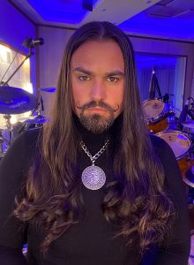 ZENITZSCHE: banda anuncia Thiago Bianchi como produtor do seu debut álbum