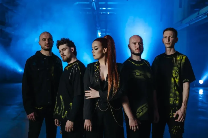 STELLVRIS estreia o clipe da música “Monster” na revista Revolver Magazine