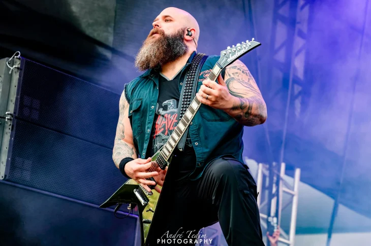 ⚡ Banda Sinfônica do Recife convida Antonio Araújo (Matanza Ritual) como solista em show especial do Mês do Rock.