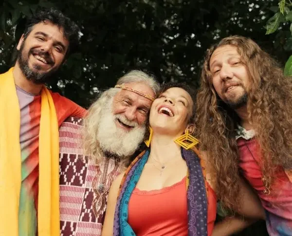 ⚡ Professor doidão e os aloprados: confirma show em Salvador amanhã.