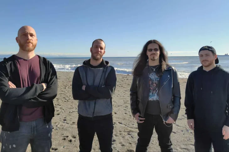 ⚡Straight To Pain: lançou ontem single inédito “A Pit Called Hell”.