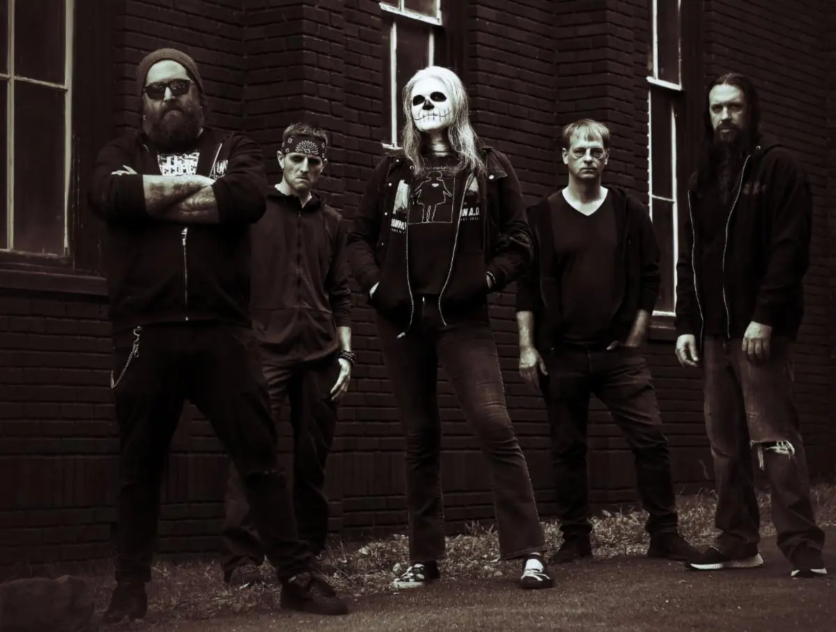 Age of Ruin: presenta su nuevo single “Falling”, acompañado de su videoclip oficial, marcando su primer lanzamiento inédito desde el álbum Nothingman (2025).