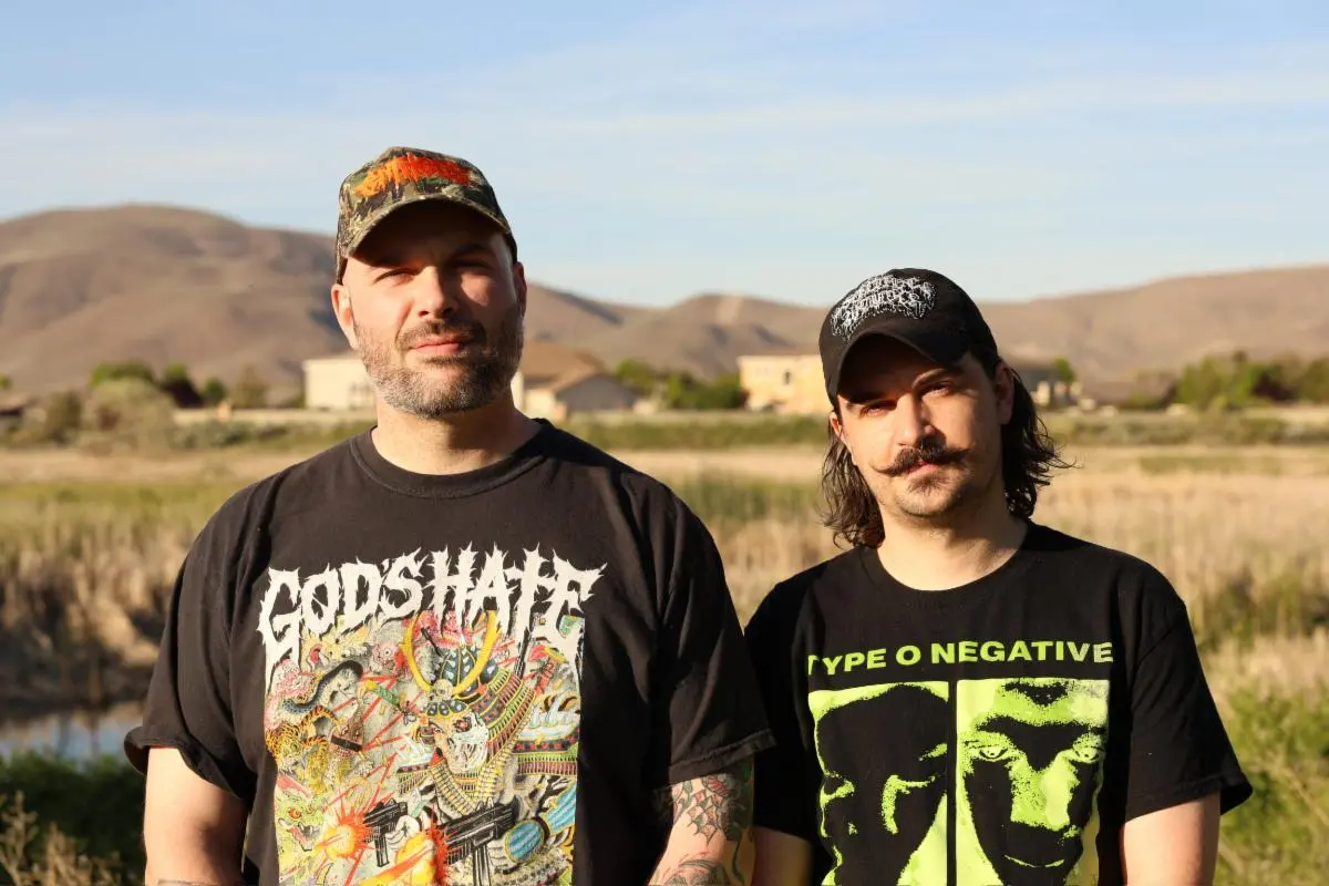 ⚡ Fog Wall: anuncia su álbum debut «Gloomweaver» para septiembre y presenta el single «Knife, Sting, Tooth». ⚡ Fog Wall: anuncia su álbum debut «Gloomweaver» para septiembre y presenta el single «Knife, Sting, Tooth».