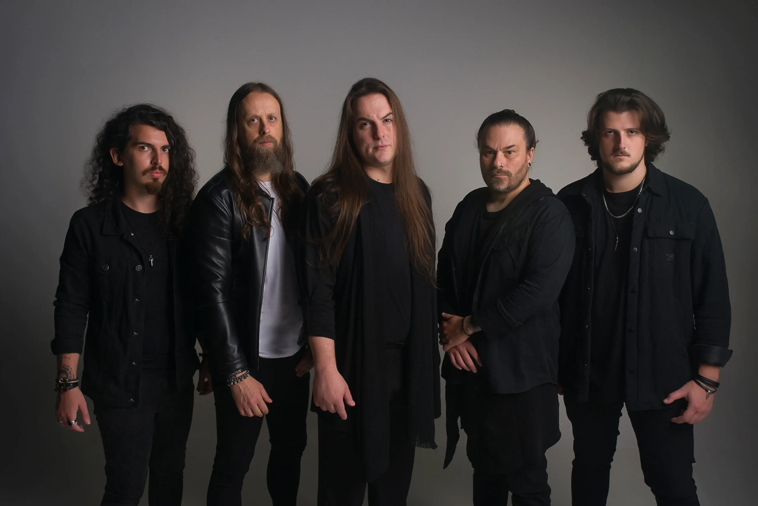 Hibria: lanza «Against the Wall» y adelanta el álbum «On the Shortness of Life». Hibria: lanza «Against the Wall» y adelanta el álbum «On the Shortness of Life».