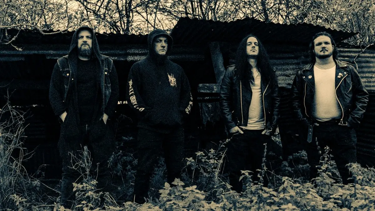 ⚡ Bruul: se sumerge entre Black Metal, Doom y oscuridad ritual en su EP debut.