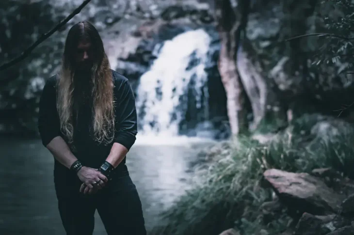 ⚡ Deciduous Forest: anuncia «Hymns Of Time», su nuevo álbum de atmospheric black metal para enero de 2027.