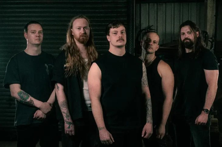 ⚡ Perpetua: anuncia el EP «Saviour To None» y presenta «Veil Of Deception».