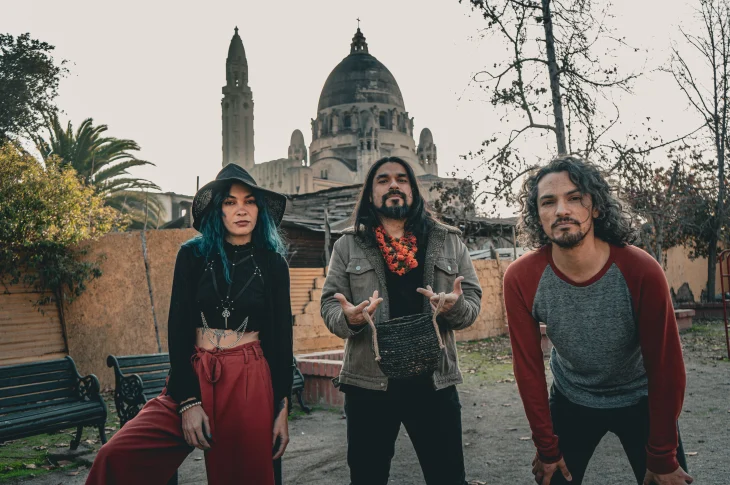 ⚡ El Banquete de la Sombra: Templo de Chivos Revela el Viaje Psicodélico de “La Gula Beach”.